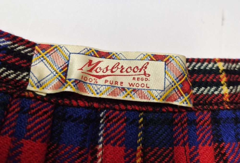 Vintage Mosbrook Wool Tartan Kilt Plaid Pleated Skirt Scottish Wrap Red Blue M - Picture 2 of 8